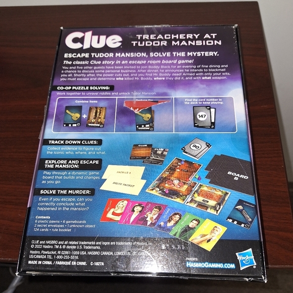 A Hasbro Clue Treachery at Tudor Mansion. Pre-owned but in good shape. Complete - Picture 2 of 9